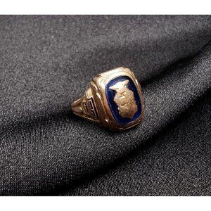 Rare Find Vintage 10K Solid Gold Ring With Blue Stone